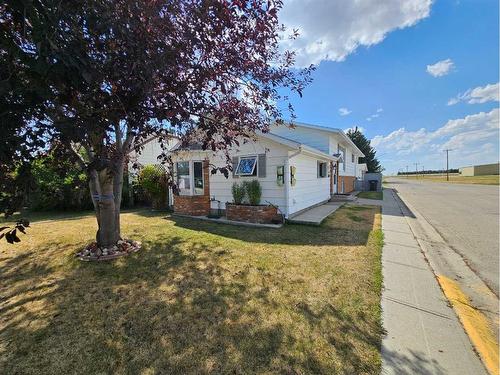 437 Main Street, Milk River, AB - Outdoor