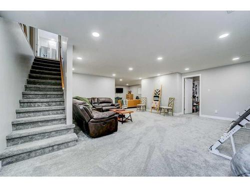 31 Erminerun Place North, Lethbridge, AB - Indoor