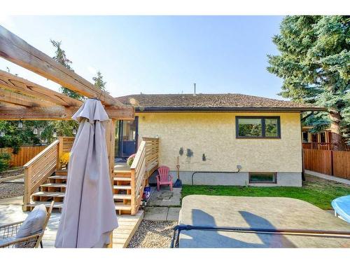 31 Erminerun Place North, Lethbridge, AB - Outdoor