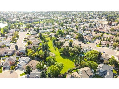 31 Erminerun Place North, Lethbridge, AB - Outdoor With View