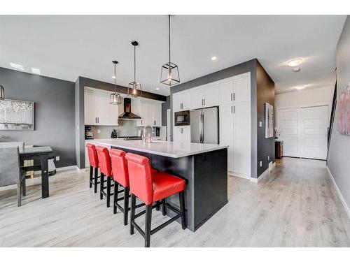 893 Atlantic Cove West, Lethbridge, AB - Indoor Photo Showing Kitchen With Upgraded Kitchen