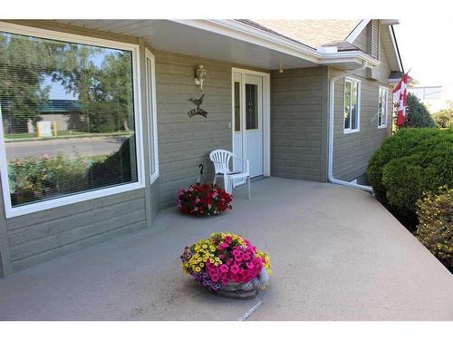 100 4Th Street, Picture Butte, AB - Outdoor With Exterior