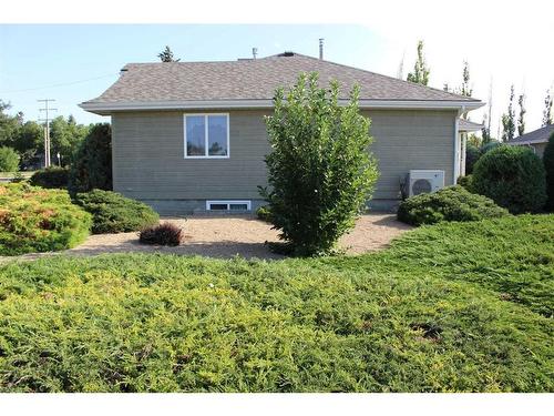 100 4Th Street, Picture Butte, AB - Outdoor With Exterior