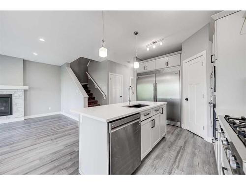 4401 40 Avenue South, Lethbridge, AB - Indoor Photo Showing Kitchen With Upgraded Kitchen