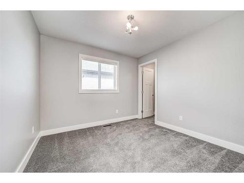 4401 40 Avenue South, Lethbridge, AB - Indoor Photo Showing Other Room