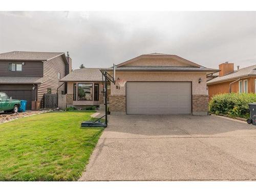 51 Wildwood Crescent West, Lethbridge, AB - Outdoor