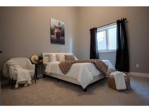 213 Greenwood Road, Coalhurst, AB - Indoor Photo Showing Bedroom