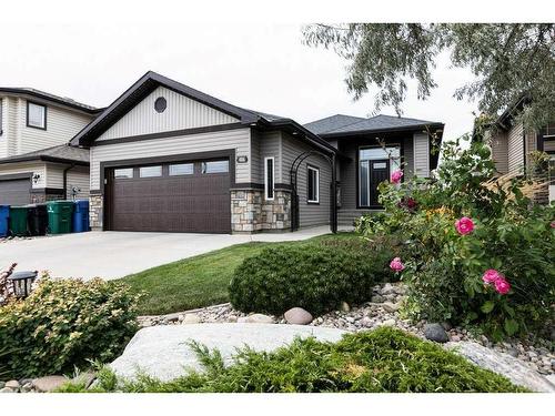 406 Gateway Crescent South, Lethbridge, AB - Outdoor With Facade