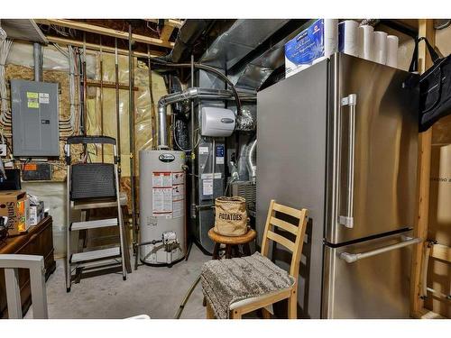 406 Gateway Crescent South, Lethbridge, AB - Indoor Photo Showing Basement