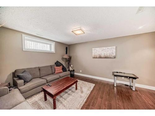 422 Twinriver Road West, Lethbridge, AB - Indoor