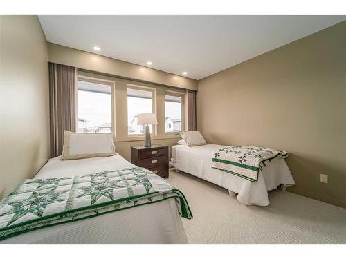 1401 Halifax Road West, Lethbridge, AB - Indoor Photo Showing Bedroom