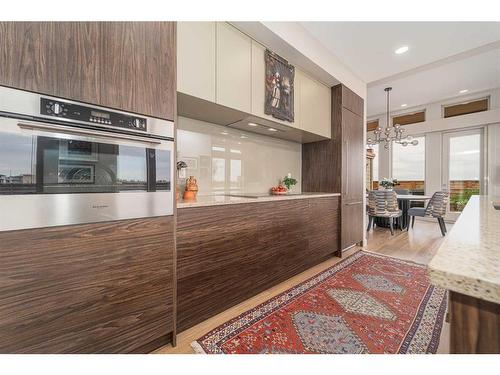 1401 Halifax Road West, Lethbridge, AB - Indoor Photo Showing Kitchen