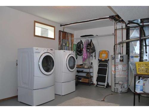 54 Cougar Road North, Lethbridge, AB - Indoor Photo Showing Laundry Room