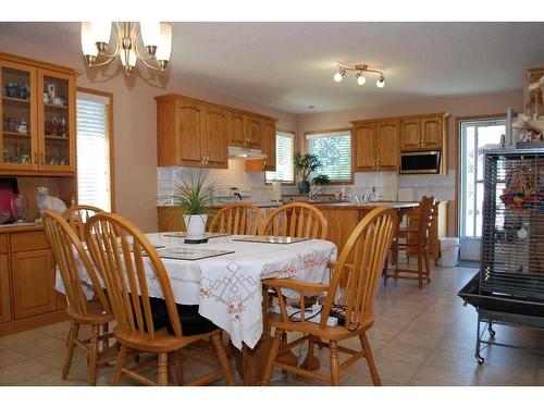 54 Cougar Road North, Lethbridge, AB - Indoor Photo Showing Dining Room