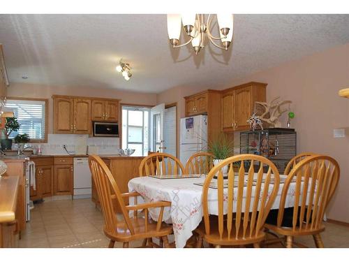 54 Cougar Road North, Lethbridge, AB - Indoor Photo Showing Dining Room