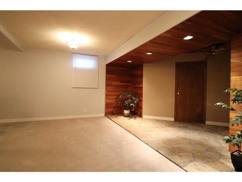 1410 20 Street North, Lethbridge, AB - Indoor