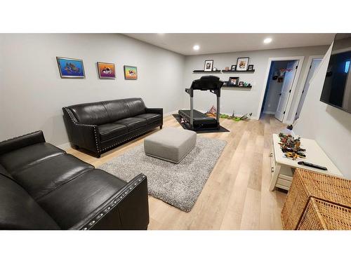 4617 26 Avenue South, Lethbridge, AB - Indoor