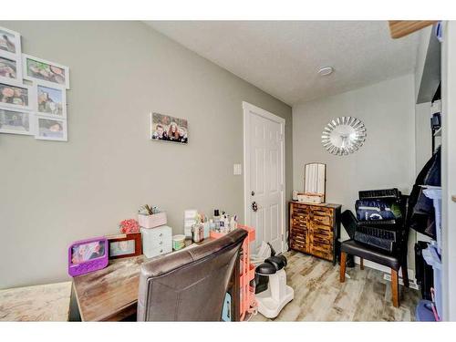 8636 19 Avenue, Coleman, AB - Indoor