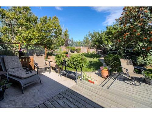 22 Mt Royal Place West, Lethbridge, AB - Outdoor With Deck Patio Veranda