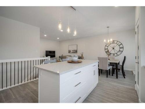 202-1940 Parkside Way, Coaldale, AB - Indoor Photo Showing Kitchen