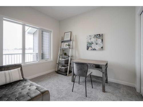 202-1940 Parkside Way, Coaldale, AB - Indoor