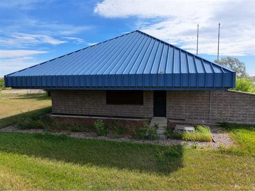 4168 Hwy 9, Oyen, AB 