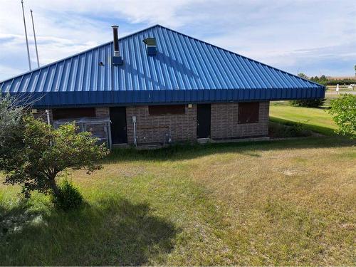 4168 Hwy 9, Oyen, AB 