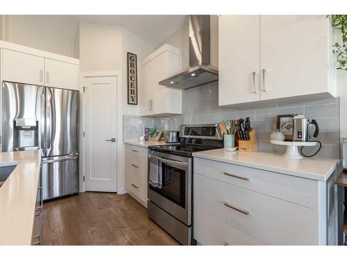 446 Bluebell Lane West, Lethbridge, AB - Indoor Photo Showing Kitchen