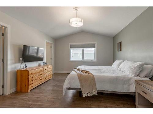 446 Bluebell Lane West, Lethbridge, AB - Indoor Photo Showing Bedroom