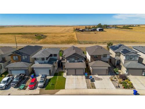 446 Bluebell Lane West, Lethbridge, AB - Outdoor