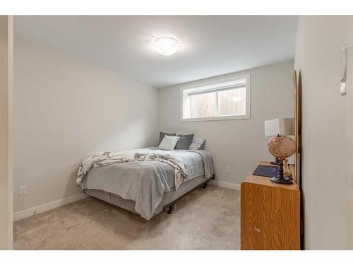 446 Bluebell Lane West, Lethbridge, AB - Indoor Photo Showing Bedroom