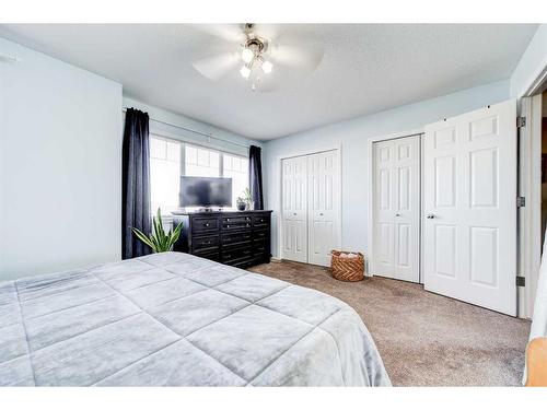 141 Peigan Court West, Lethbridge, AB - Indoor Photo Showing Bedroom