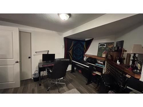 632 21 Street South, Lethbridge, AB - Indoor