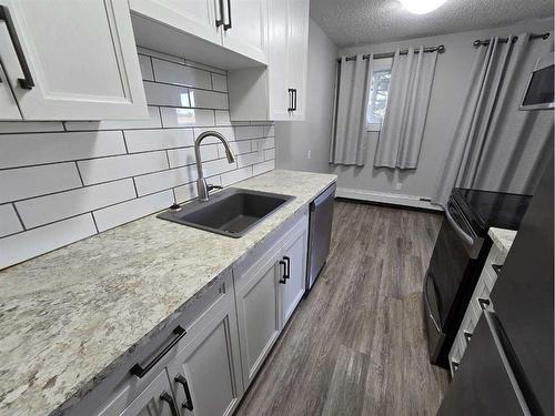 12-3410 23 Avenue South, Lethbridge, AB - Indoor Photo Showing Kitchen