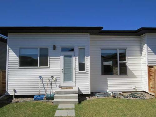 354 Uplands Boulevard North, Lethbridge, AB - Outdoor