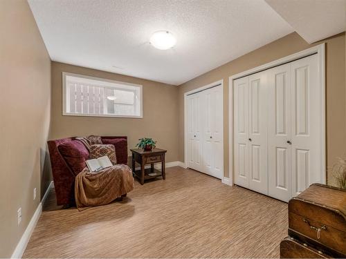 10 Couleesprings Place South, Lethbridge, AB - Indoor