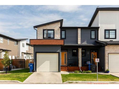 1-454 Highlands Boulevard West, Lethbridge, AB - Outdoor With Facade