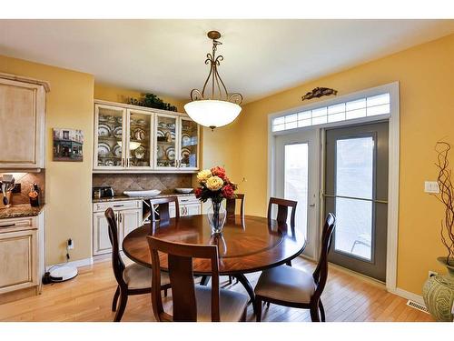 1203 Whispering Greens Place, Vulcan, AB - Indoor Photo Showing Dining Room