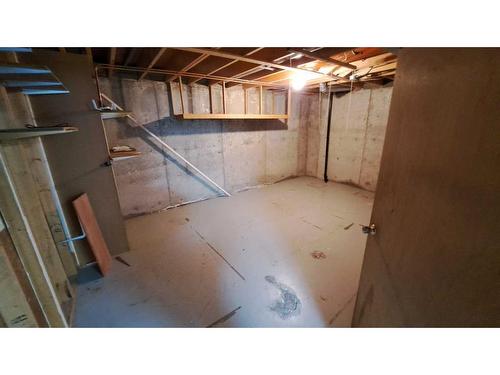 2613 14 Avenue North, Lethbridge, AB - Indoor Photo Showing Basement