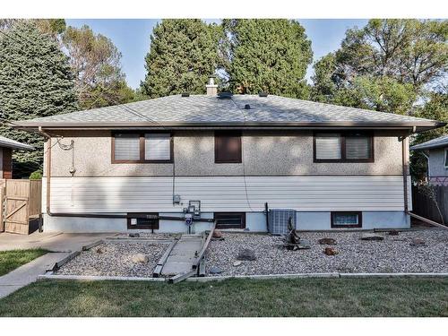 742 Stafford Drive North, Lethbridge, AB - Outdoor