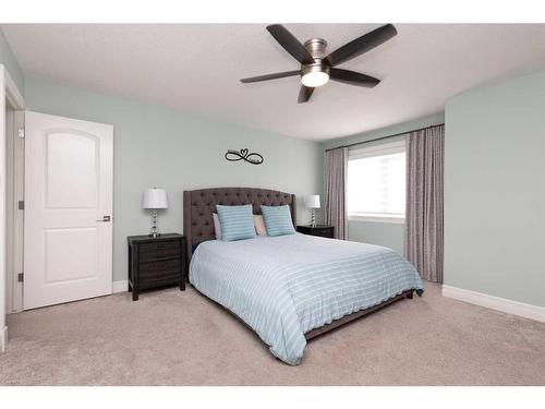 53 Canyoncrest Point West, Lethbridge, AB - Indoor Photo Showing Bedroom