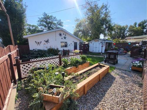 413 27 Street South, Lethbridge, AB - Outdoor With Deck Patio Veranda