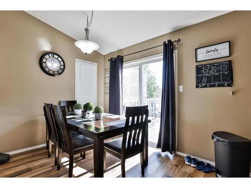 137 Peigan Court West, Lethbridge, AB - Indoor Photo Showing Dining Room