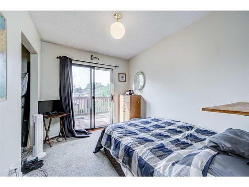 1722 16 Avenue South, Lethbridge, AB - Indoor Photo Showing Bedroom