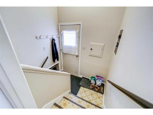 1722 16 Avenue South, Lethbridge, AB - Indoor Photo Showing Other Room