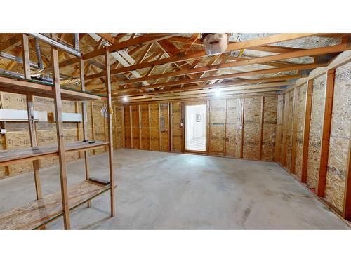 315 12A Street North, Lethbridge, AB - Indoor Photo Showing Basement