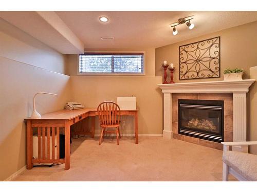 310 Squamish Court West, Lethbridge, AB - Indoor With Fireplace