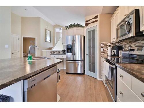 310 Squamish Court West, Lethbridge, AB - Indoor Photo Showing Kitchen With Stainless Steel Kitchen With Double Sink