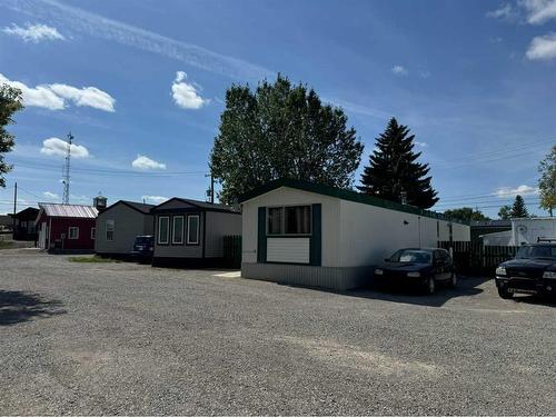 1048 Elk Avenue, Pincher Creek, AB 