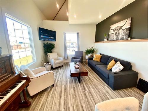 467 21 Street, Fort Macleod, AB - Indoor Photo Showing Living Room With Fireplace